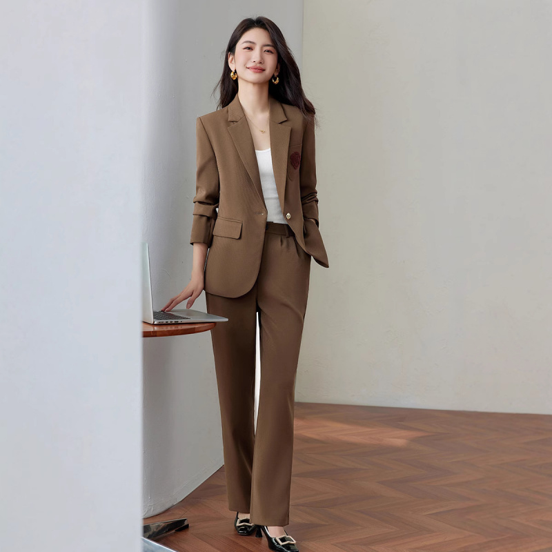 Off-white damesblazer met een  - Women Formal Wear White Shirt recensie en prijs
