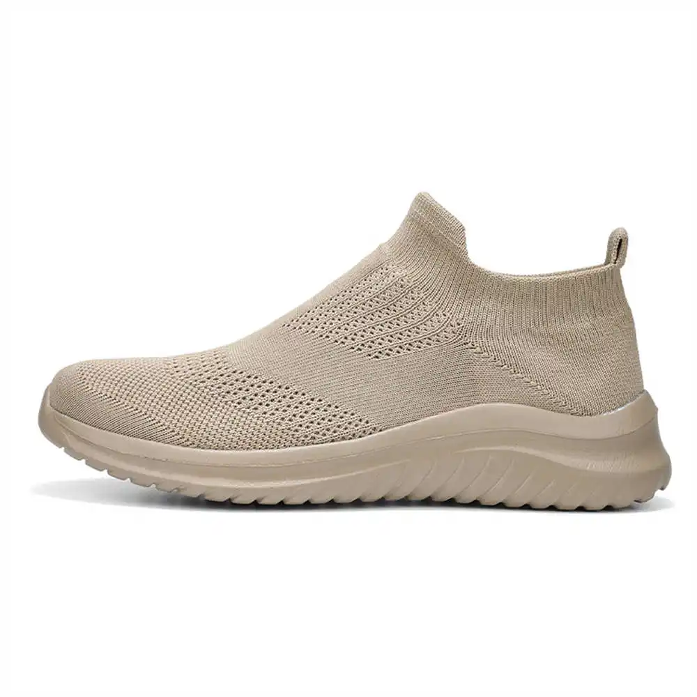 Beige Zachte Nieuwe Nieuwighei - Women'S Formal Wear With Sneakers recensie en prijs